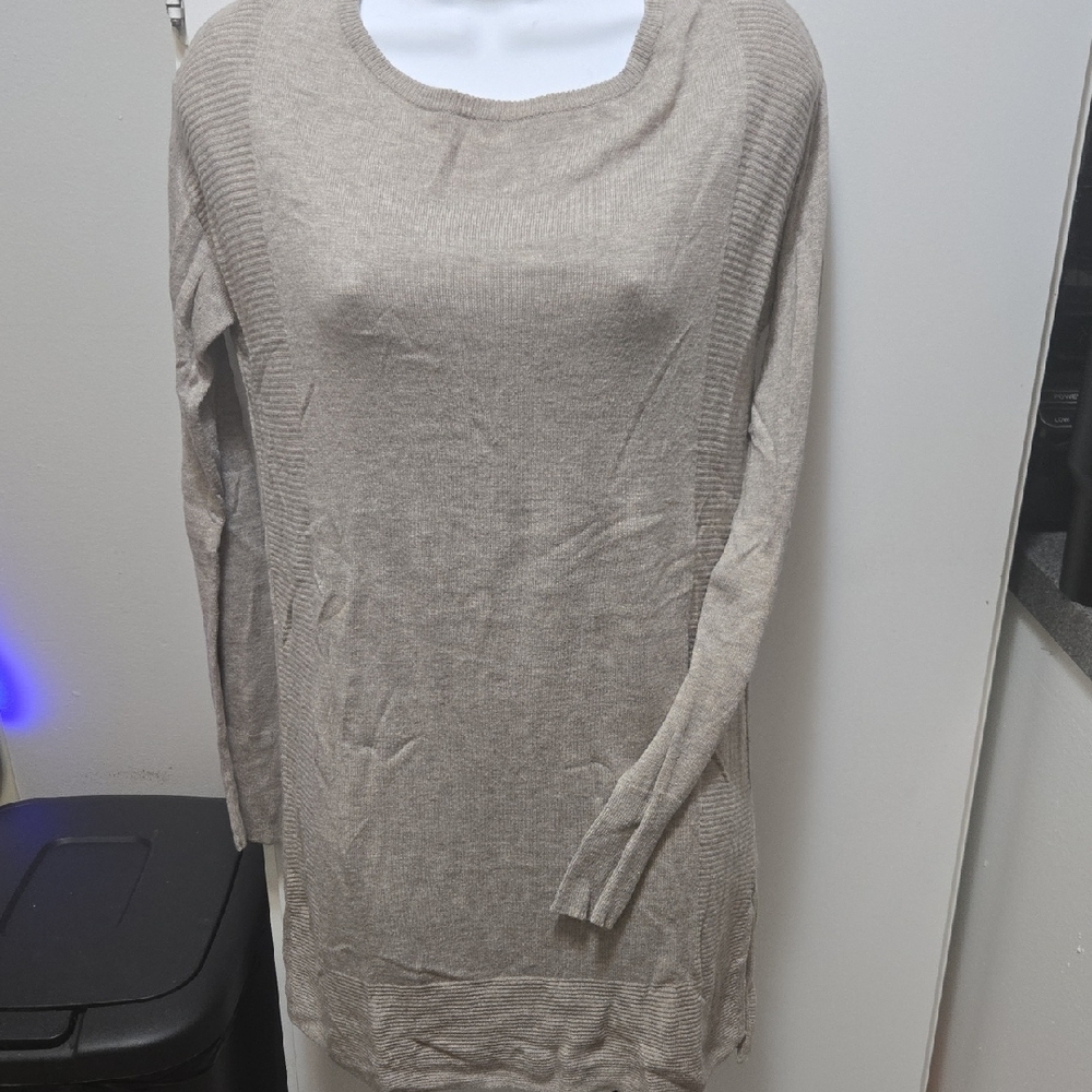 Mossimo Supply Co. Black and Tan Crew Neck Sweaters - Picture 5 of 7